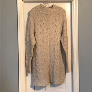 EUC Old Navy tunic sweater